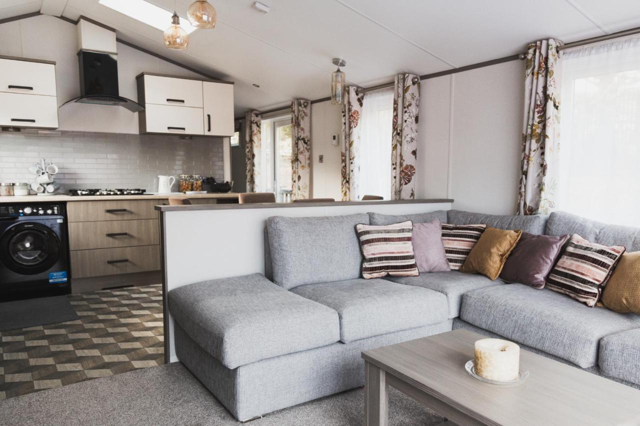 Atlas Ovation Lodge Auchterarder Esterno foto