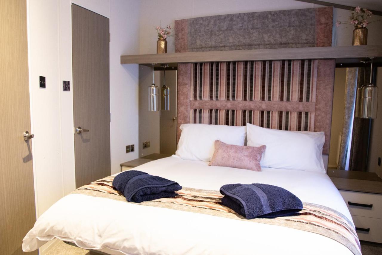 Atlas Ovation Lodge Auchterarder Esterno foto
