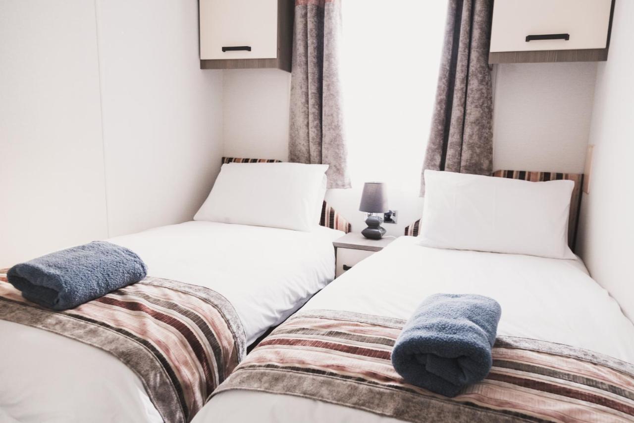 Atlas Ovation Lodge Auchterarder Esterno foto